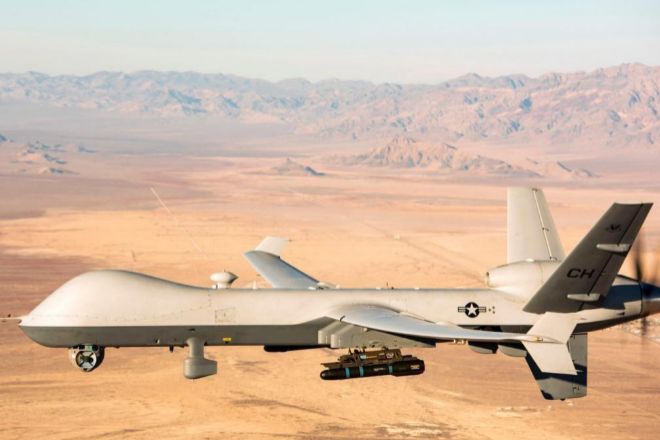 Un dron militar de EEUU controlado por inteligencia artificial 'mata' a su operador en una prueba simulada