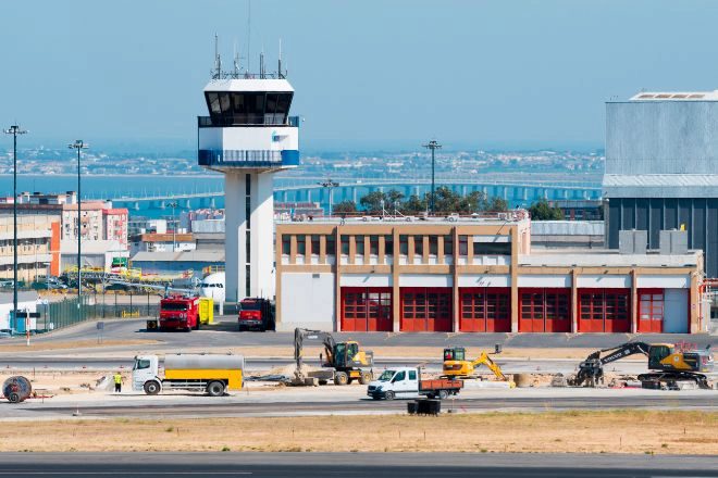 Portugal quiere elevar la capacidad aeroportuaria de Lisboa, que tiene el aeropuerto Humberto Delgado.