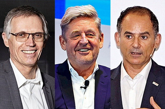 Carlos Tavares, consejero delegado de Stellantis; Wayne Griffiths, presidente de Seat/Cupra, y Javier González Pareja, presidente de Bosch España.