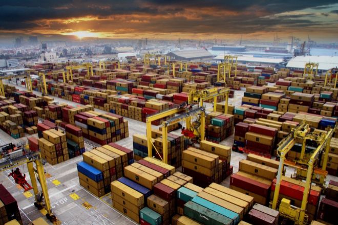 Por qué la exportación valenciana pierde fuelle: falta tamaño empresarial y se orienta al consumo