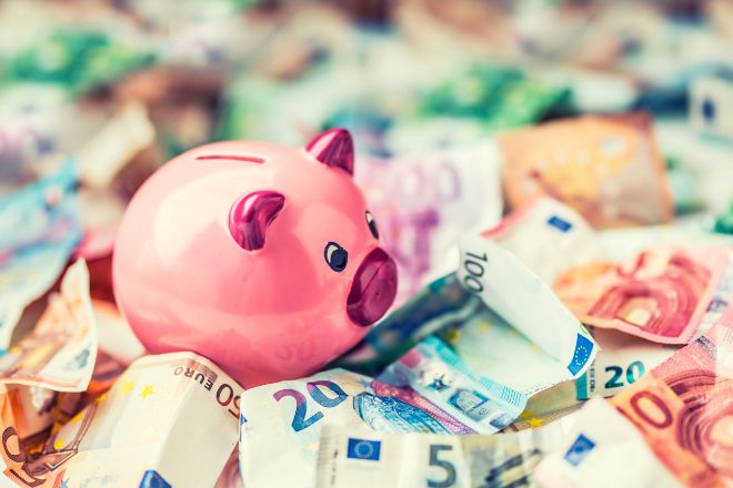 La tasa de ahorro de los hogares se sitúa en el 0,9% tras gastar 199.427 millones hasta marzo