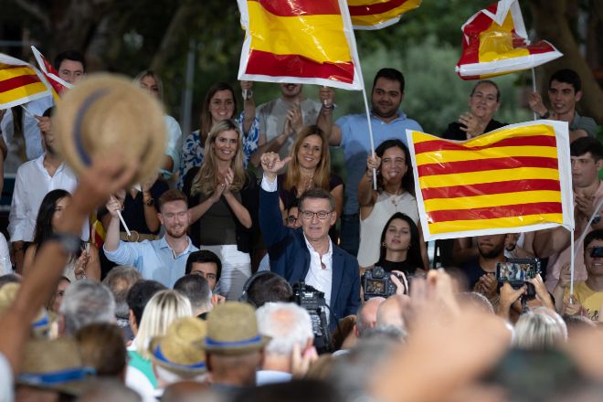 Elecciones generales | La campaña empieza con Feijóo primero y Sánchez a la ofensiva