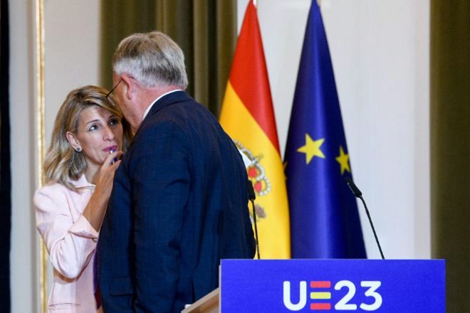 La Comisión Europea avisa al PP de que respalda la reforma laboral