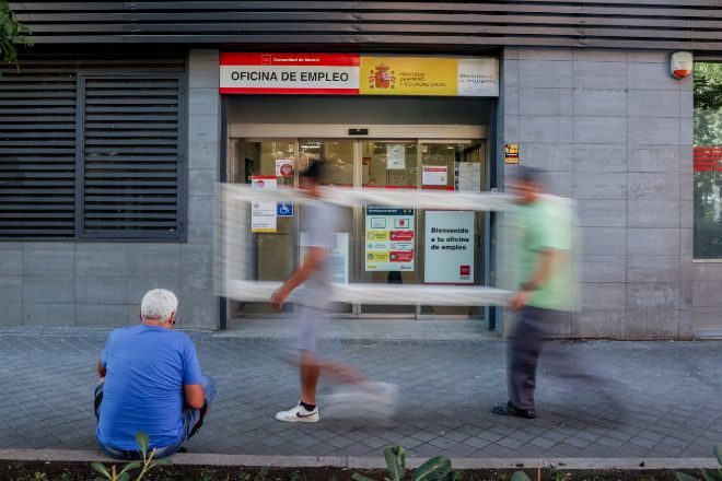 El pinchazo laboral de la moto de Sánchez