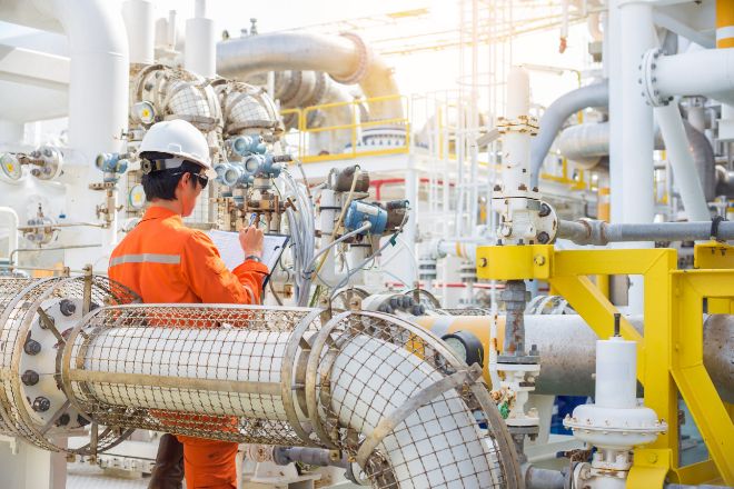 La producción industrial baja un 1,4 % en junio lastrada por la energía