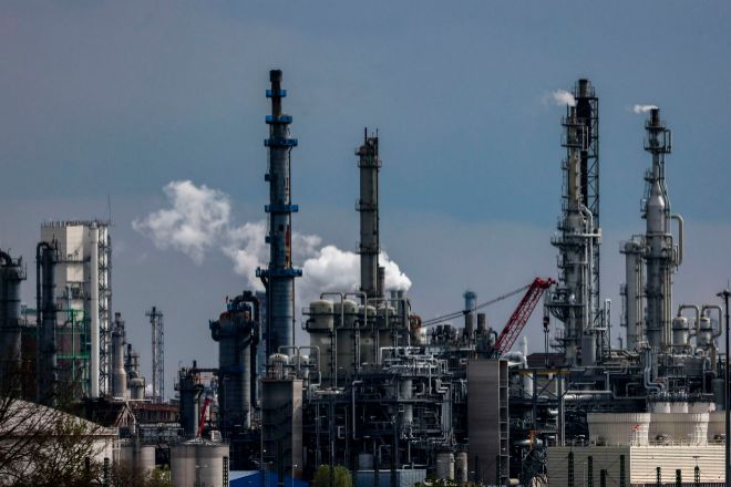 La producción industrial de la eurozona avanza un 0,5% en junio y un 0,4% en la UE