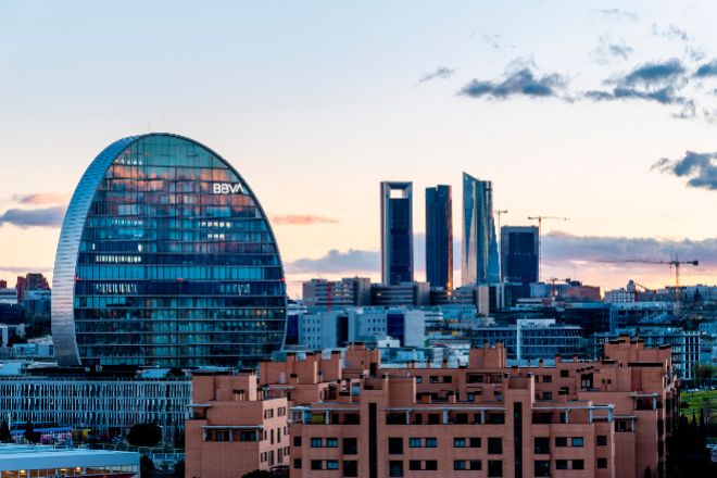 Las áreas metropolitanas de Madrid y Barcelona suben en torno al 5%