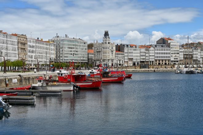 Avenida de la Marina en La Coruña, Galicia (la región donde más caen las operaciones).