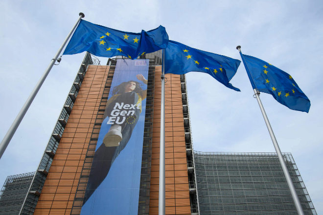 Bruselas eleva en tres décimas, al 2,2% el crecimiento de España en 2023, pero recorta el de la zona euro al 0,8%