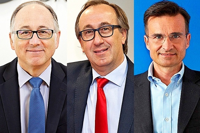 Luis Gallego, consejero  delegado de IAG; Fernando Candela, presidente de Iberia, y Marco Sansavini, presidente de Vueling.