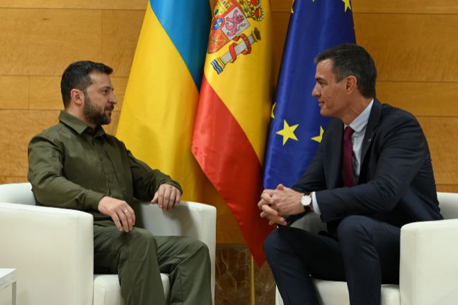 Sánchez recibe a Zelenski en Granada abogando por la inclusión de Ucrania en la UE