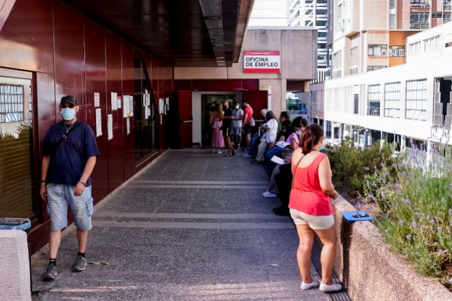El paro sube al 11,8% pese a que se crearon 209.100 empleos en el tercer trimestre