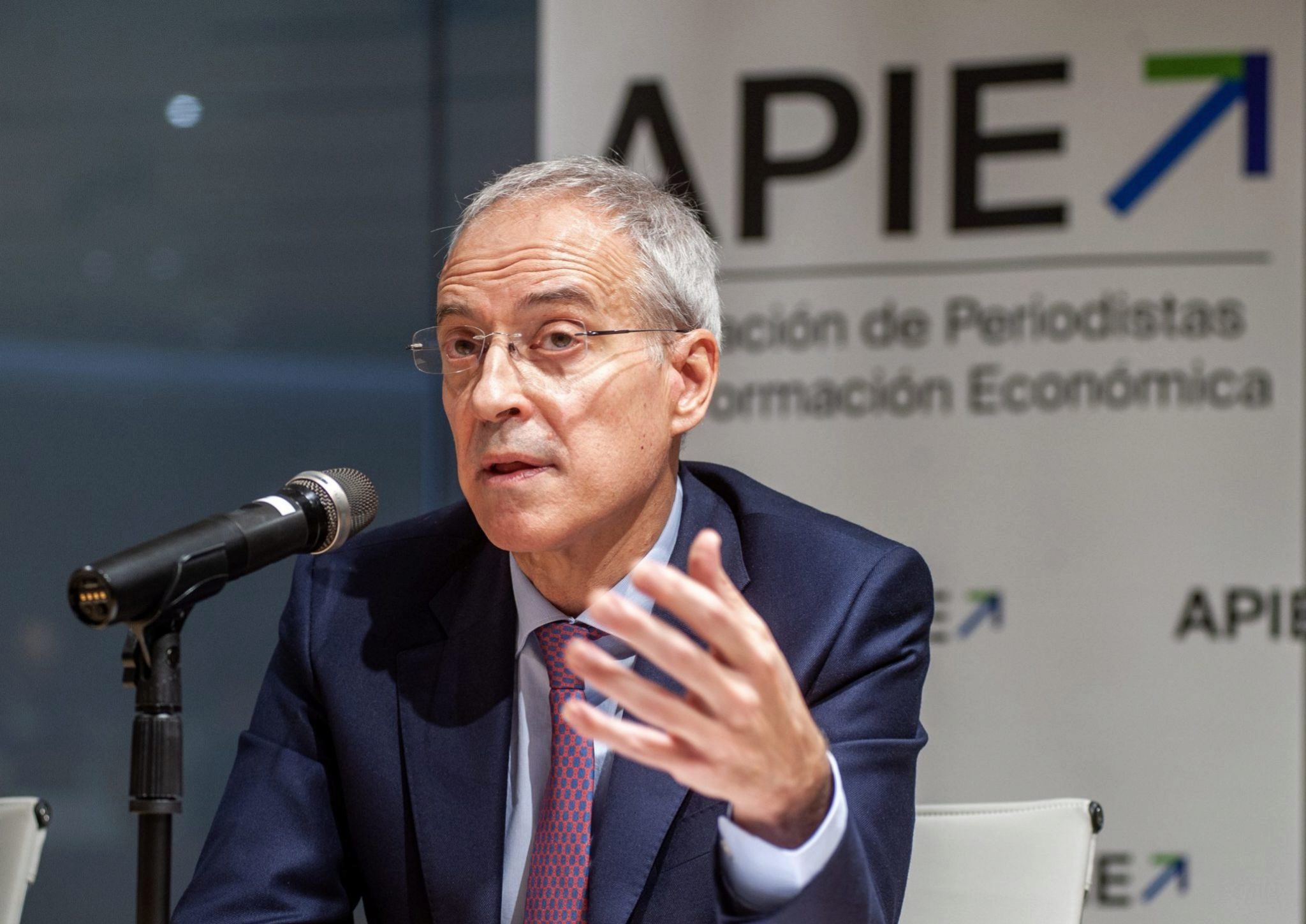 Hacienda fía la prórroga de ayudas a un repunte de recaudación fiscal