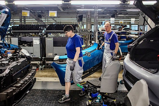 La eurozona apunta a una recesión a final de año seguida de una estanflación
