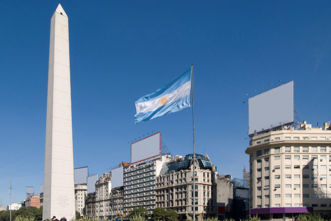 Obelisco en Buenos Aires (Argentina). España es el segundo inversor extranjero en Argentina, donde cuenta con 136 empresas instaladas. EMPRESAS ESPAÑOLAS EN ARGENTINA