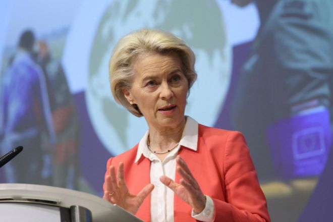 Ursula von der Leyen es presidenta de la Comisión Europea, ayer.