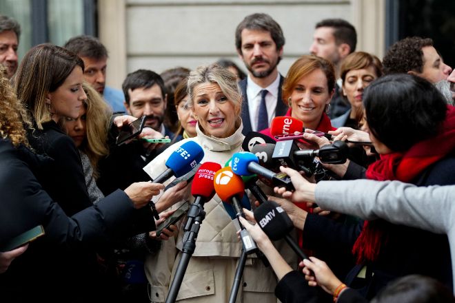 Díaz avisa a Calviño de que el subsidio de paro es competencia de Trabajo y «no se va a recortar»