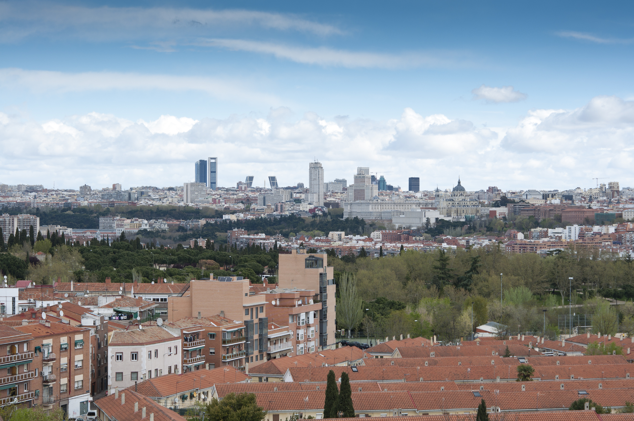 El precio de la vivienda aumenta un 15,4% en mayo con las áreas metropolitanas a la cabeza