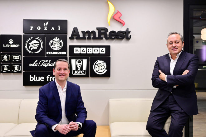 Eduardo Zamarripa, director financiero de AmRest, junto a Luis Comas, CEO del grupo de restauración.