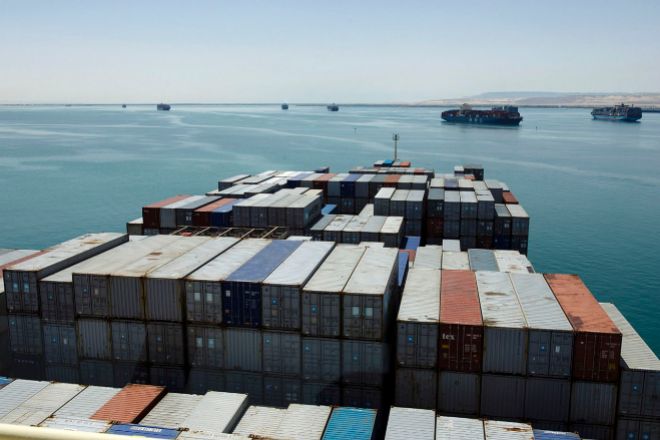 Los ataques en el mar Rojo elevan casi un 8% el petróleo