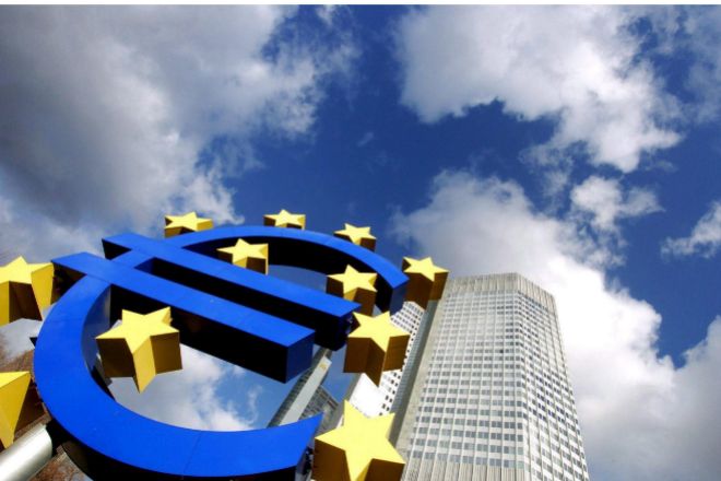 La inflación de la eurozona se modera cinco décimas hasta el 2,4% en noviembre y al 3,1% en la UE