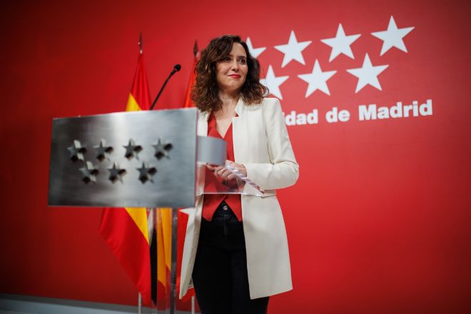 Ayuso anuncia nuevas ayudas de 1.800 euros por hijo