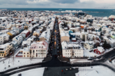 Islandia en invierno ofrece toda una fusión de paisajes que...