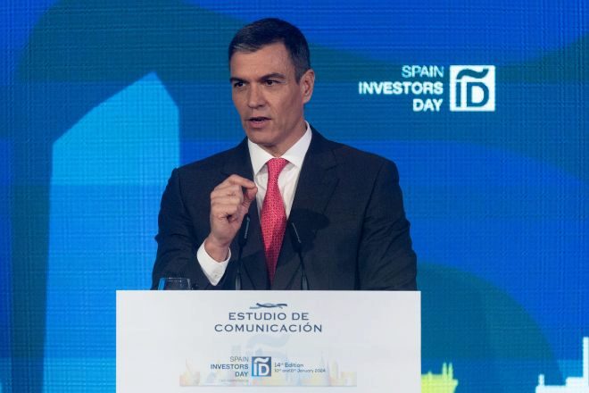 Sánchez fija como prioridades de la legislatura reindustrializar la economía y sanear las cuentas públicas