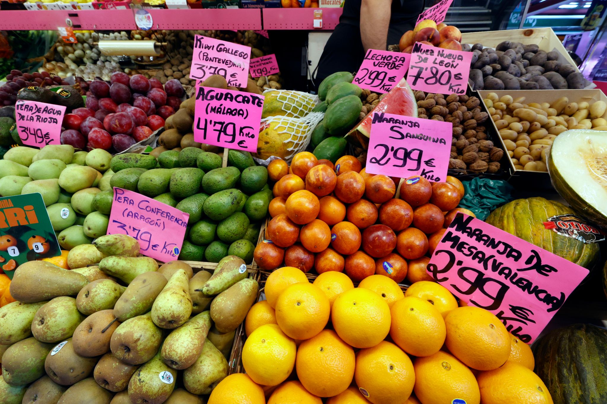 El IPC baja al 3,1% a cierre de 2023 y el precio de los alimentos modera su avance al 7,3%
