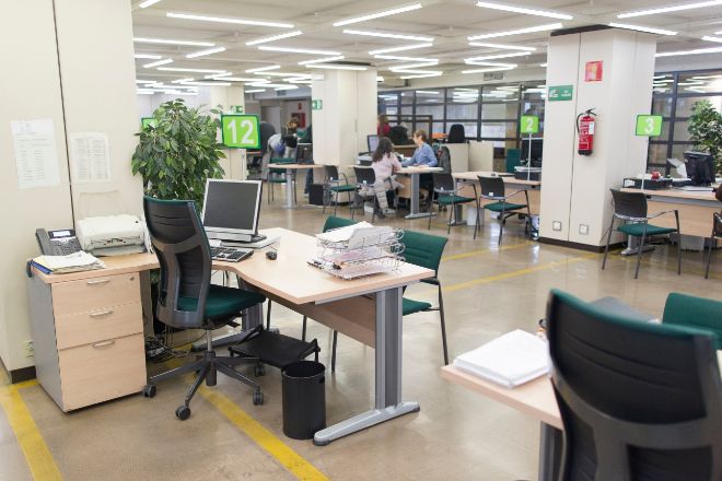La Seguridad Social alcanza un récord de 2.668.776 cotizantes extranjeros en 2023, un 8,5% más