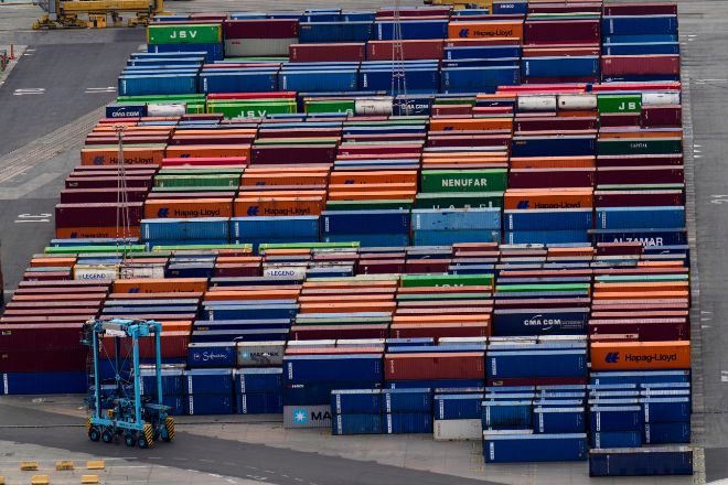 Las exportaciones siguen a la baja y se alejan de sus máximos de 2022