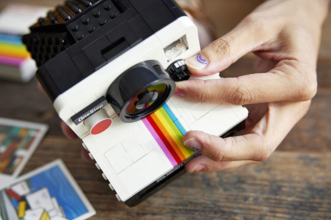 La cámara Polaroid OneStep original se convirtió en un fenómeno social allá por 1977