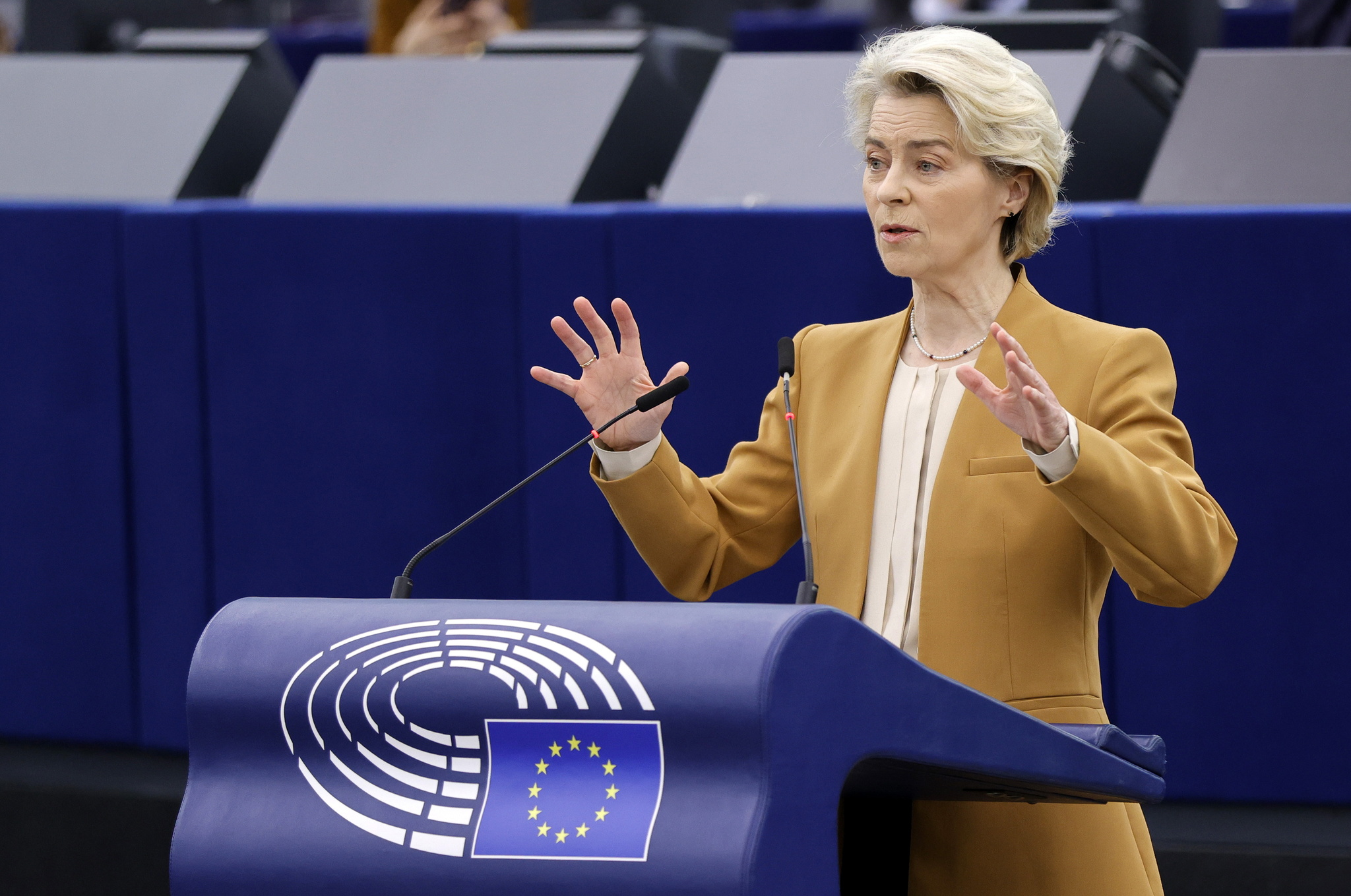 Bruselas cede ante el campo y retirará su norma para reducir el uso de pesticidas