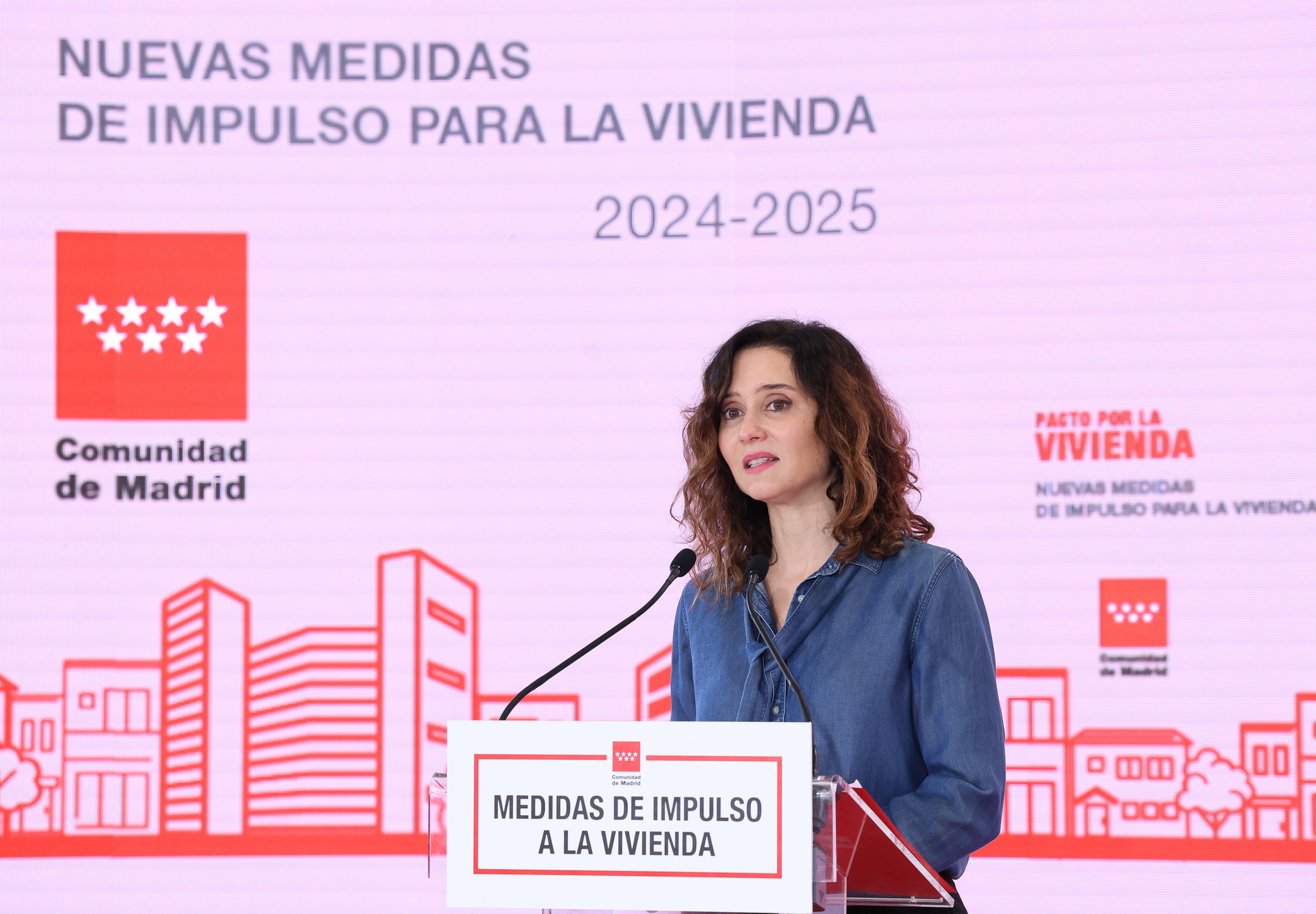 Ayuso lanza rebajas fiscales para paliar la subida de las hipotecas en Madrid