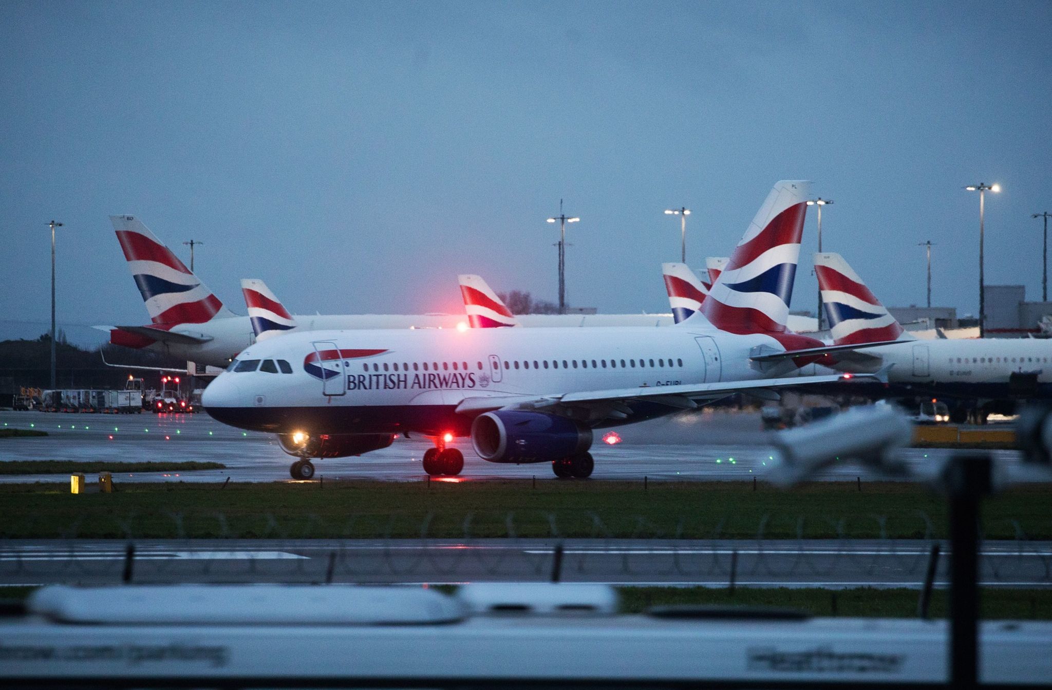 Un avión de British Airways en Heathrow.