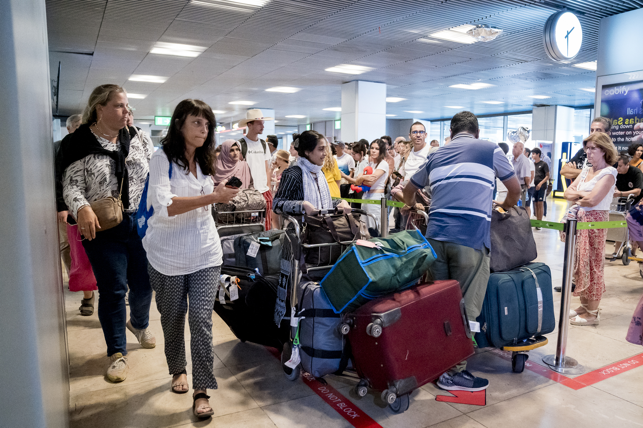 Llegada de pasajeros a la terminal 1 del aeropuerto Adolfo Suárez Madrid-Barajas.