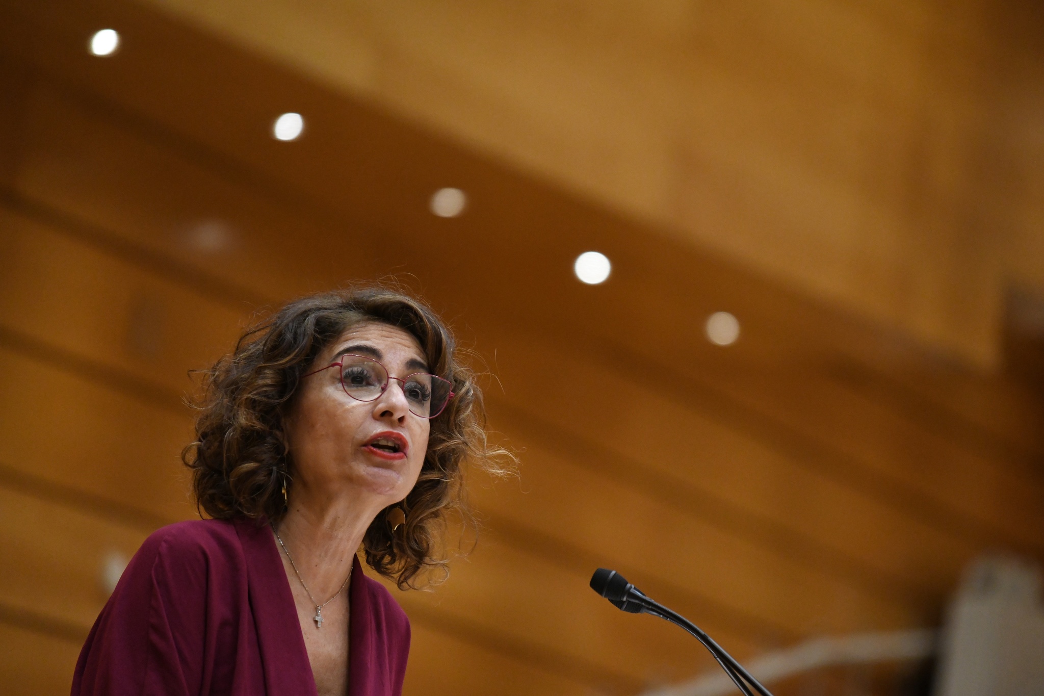 Autonomías y ayuntamientos pierden 4.500 millones de margen de gasto con la nueva senda fiscal