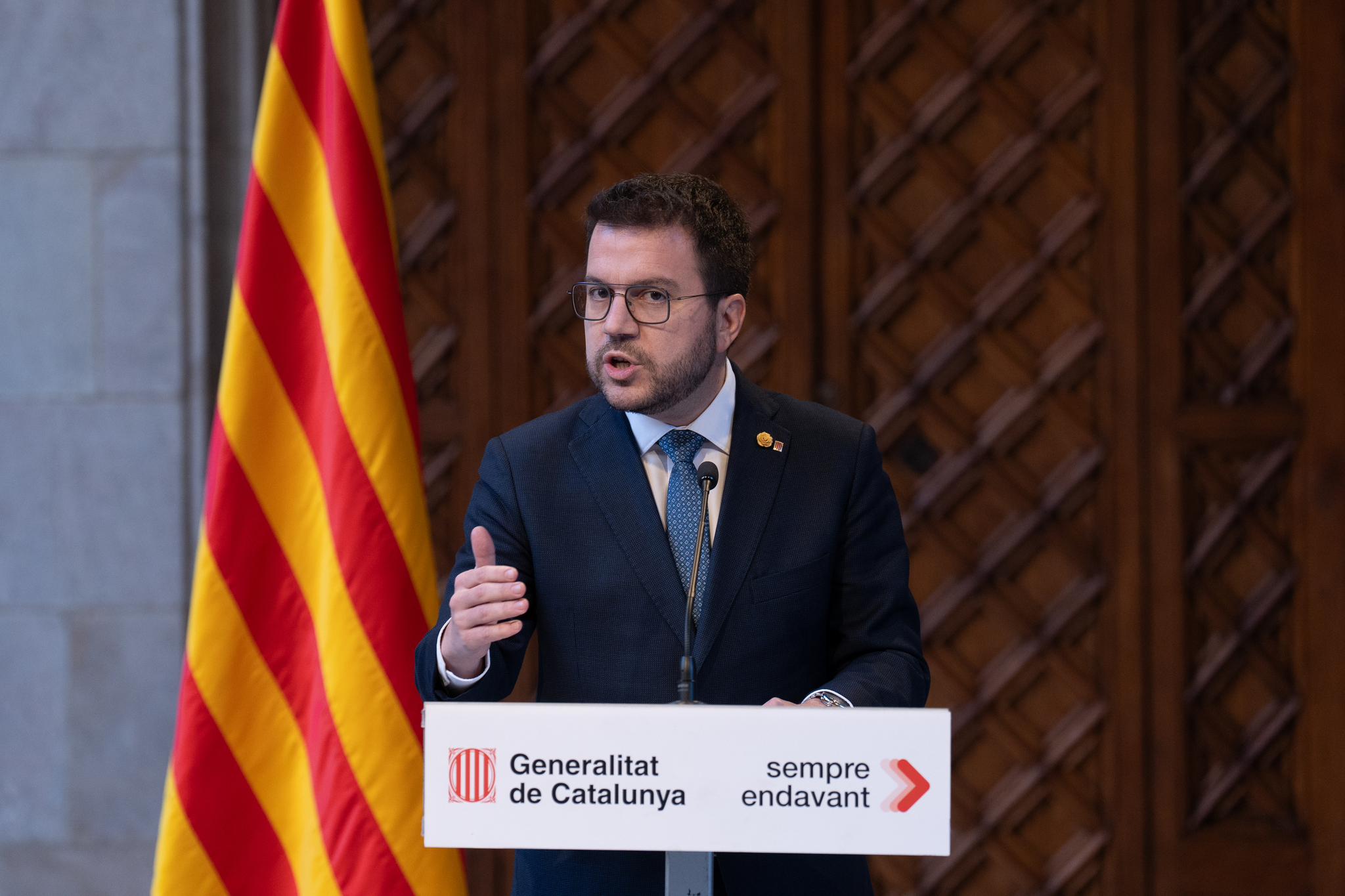 Aragonès sacude la política nacional con el adelanto de las catalanas al 12 de mayo