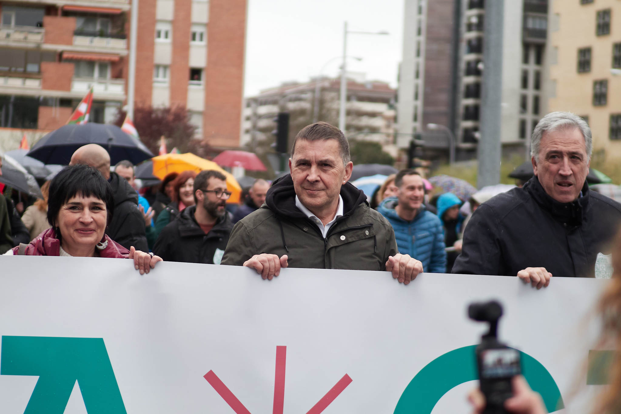Candidatos nuevos y agendas ocultas en las elecciones vascas