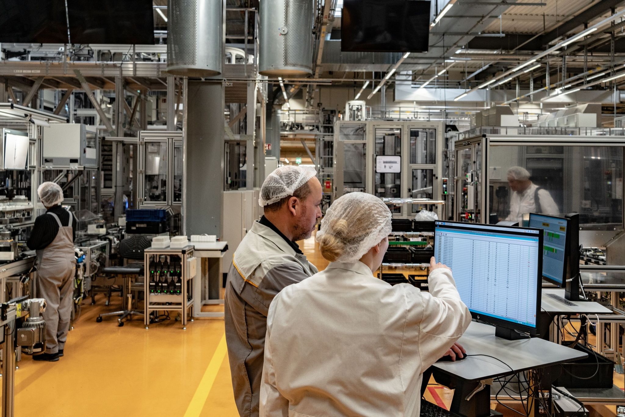 La producción industrial de la zona euro cumple un año en contracción