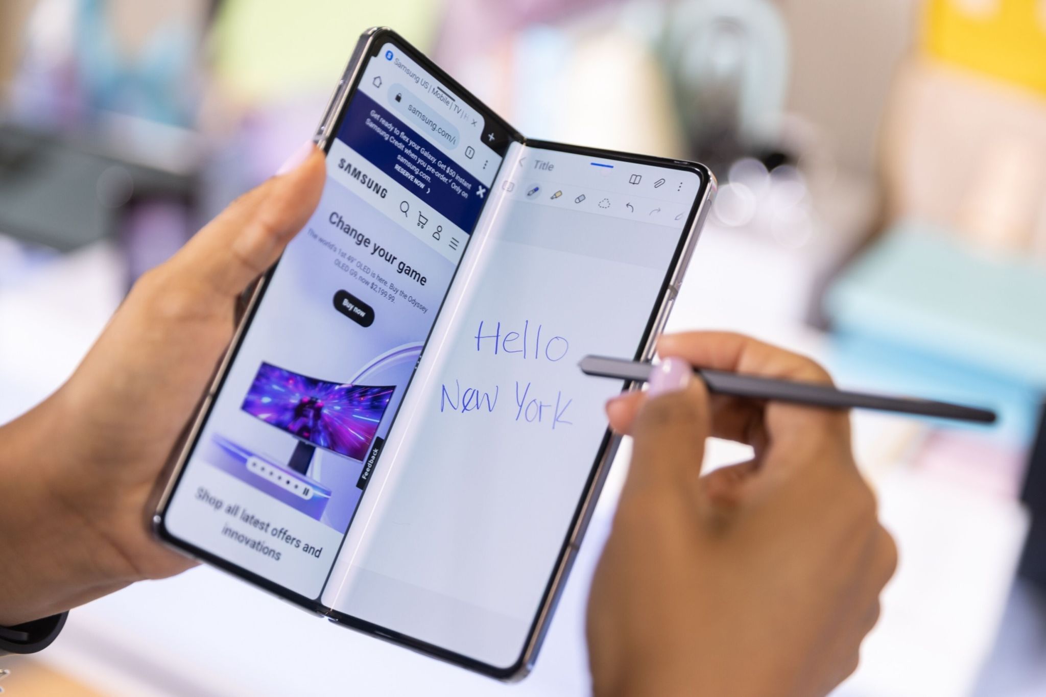 A  lt;HIT gt;Samsung lt;/HIT gt;  lt;HIT gt;Galaxy lt;/HIT gt; Z Fold 5 smartphone with an S pen fold edition during an event in New York, US, on Friday, July 21, 2023.  lt;HIT gt;Samsung lt;/HIT gt; Electronics Co. introduced the fifth generation of its foldable smartphones on Wednesday, seeking to counter a sluggish market for devices and upcoming rival products from Apple Inc. Photographer: Jeenah Moon/Bloomberg
