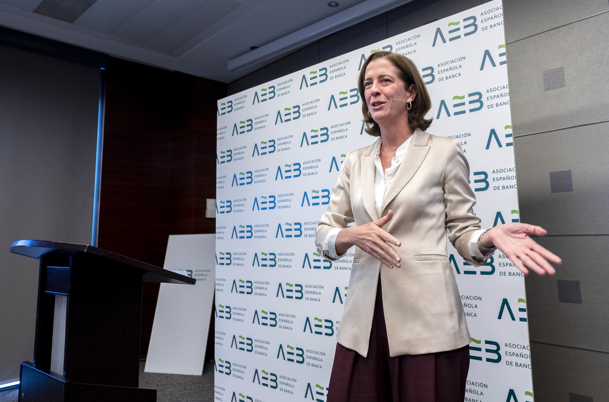 Alejandra Kindeln, presidenta de la AEB.