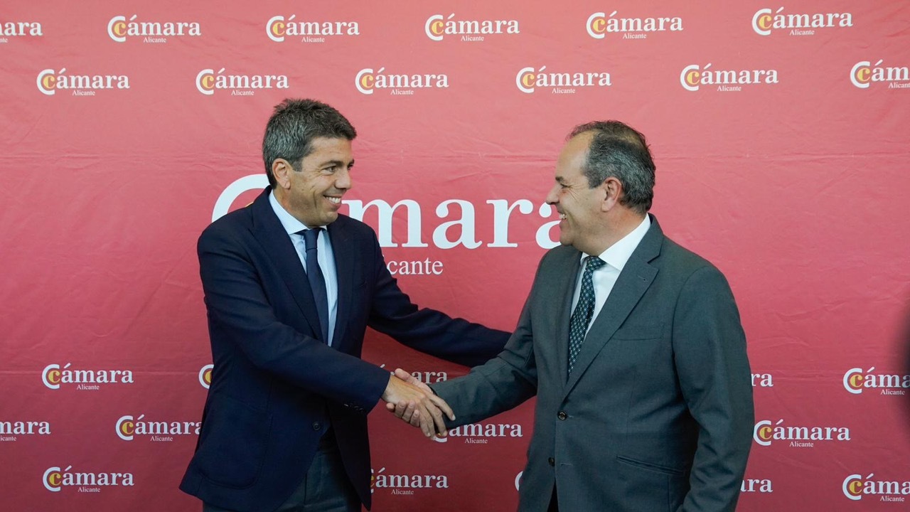 Alicante perdería 785 millones de PIB si no se construye la segunda pista del aeropuerto