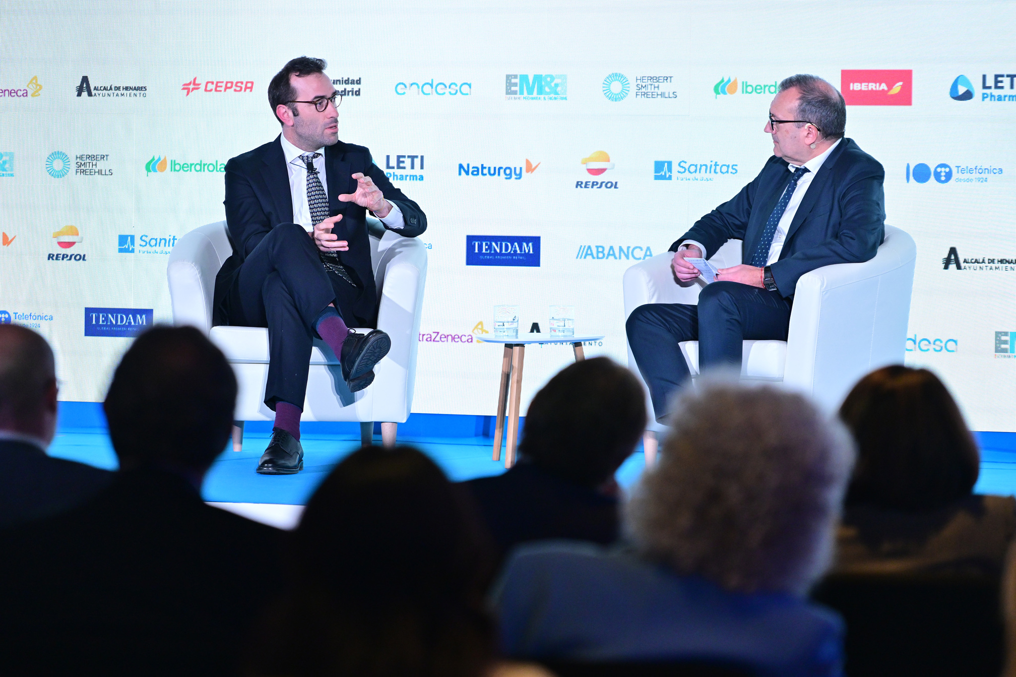 Carlos Cuerpo Caballero, ministro de Economía, Comercio y Empresa, durante la entrevista realizada por Juan José Garrido, redactor jefe de EXPANSIÓN, en el V FORO INTERNACIONAL EXPANSIÓN.