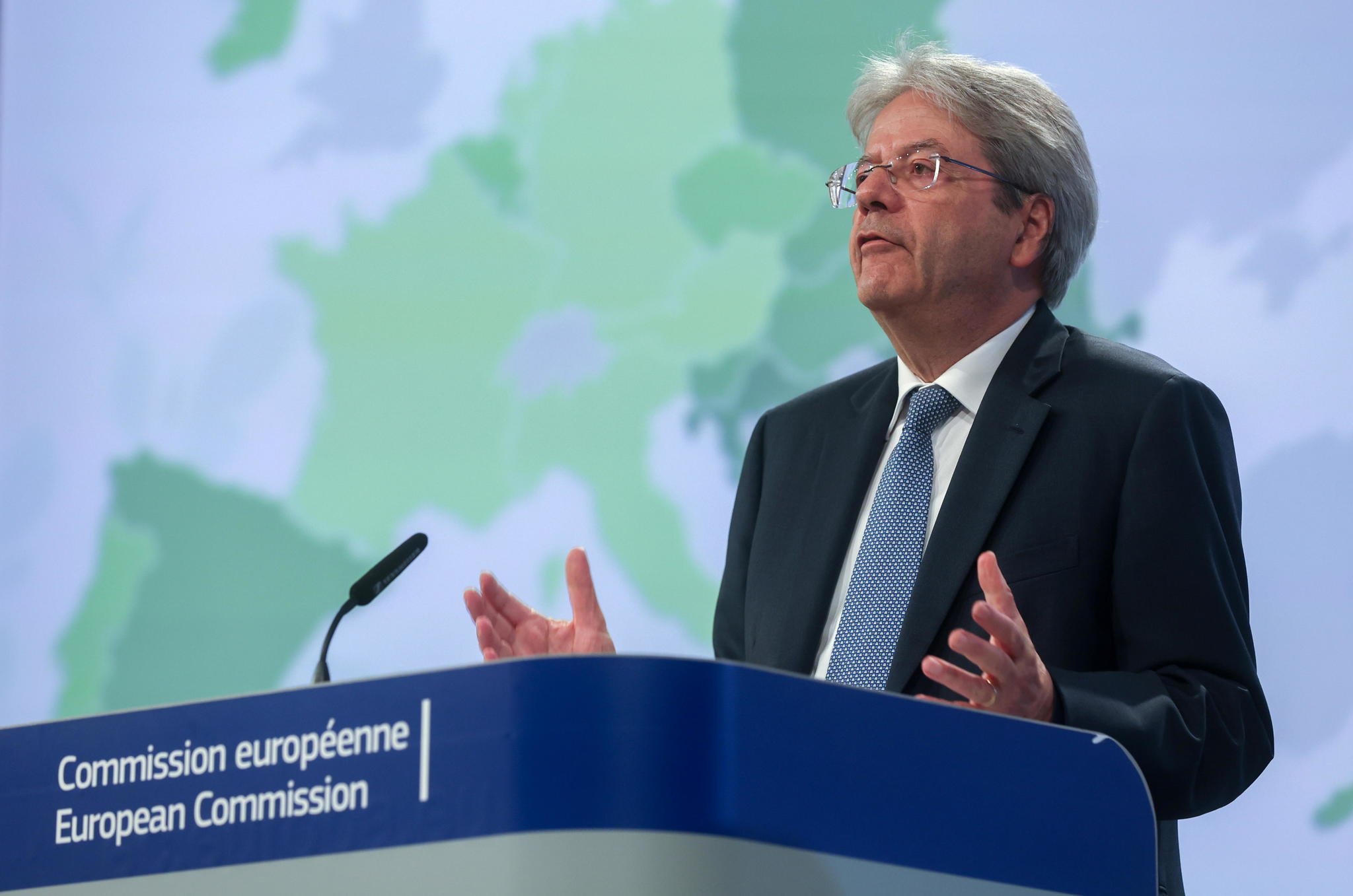 El PIB de la eurozona sube un 0,3% y supera la recesión técnica