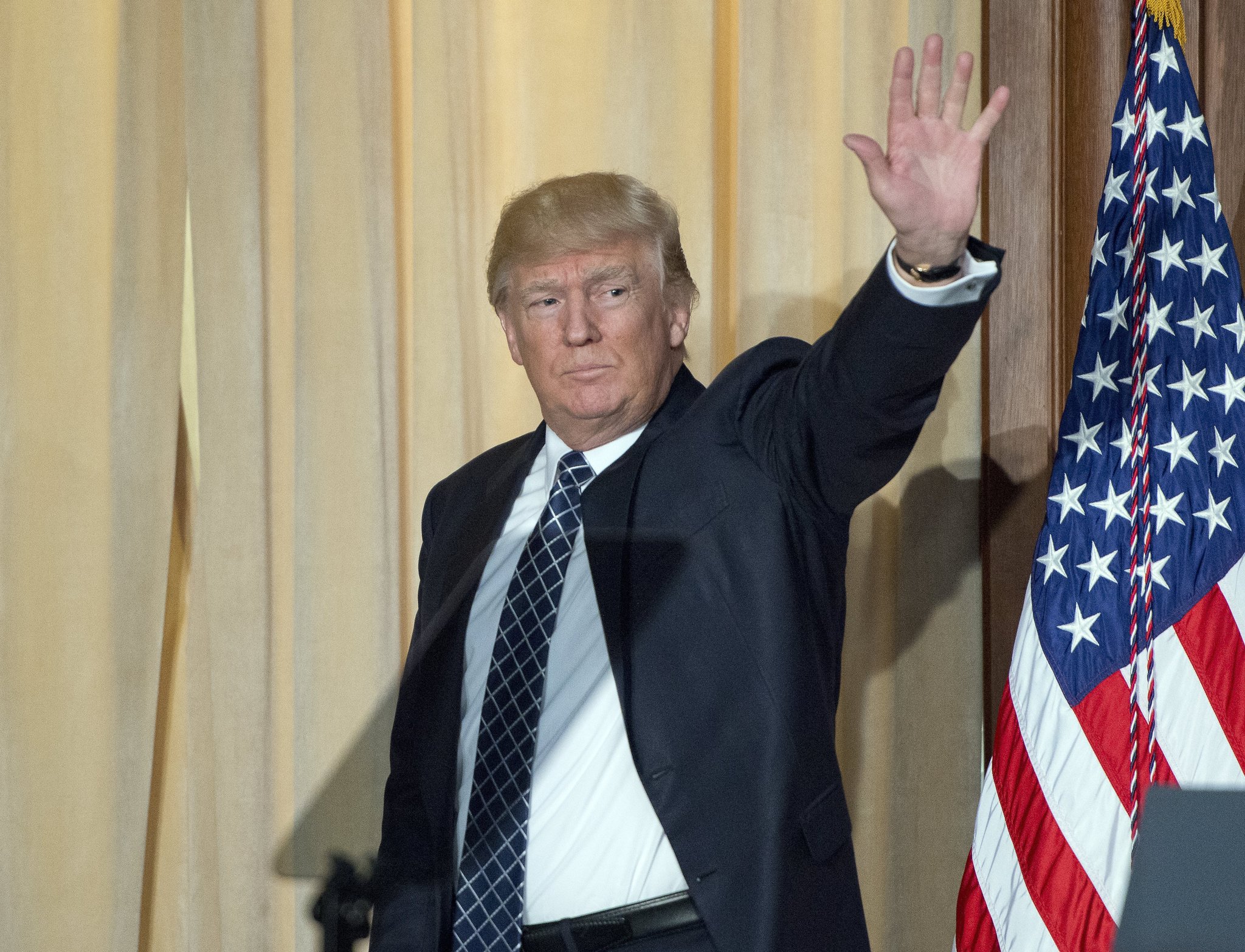 Macron y Merz pedirán a Trump que imponga sanciones si Putin no se sienta con Zelenski