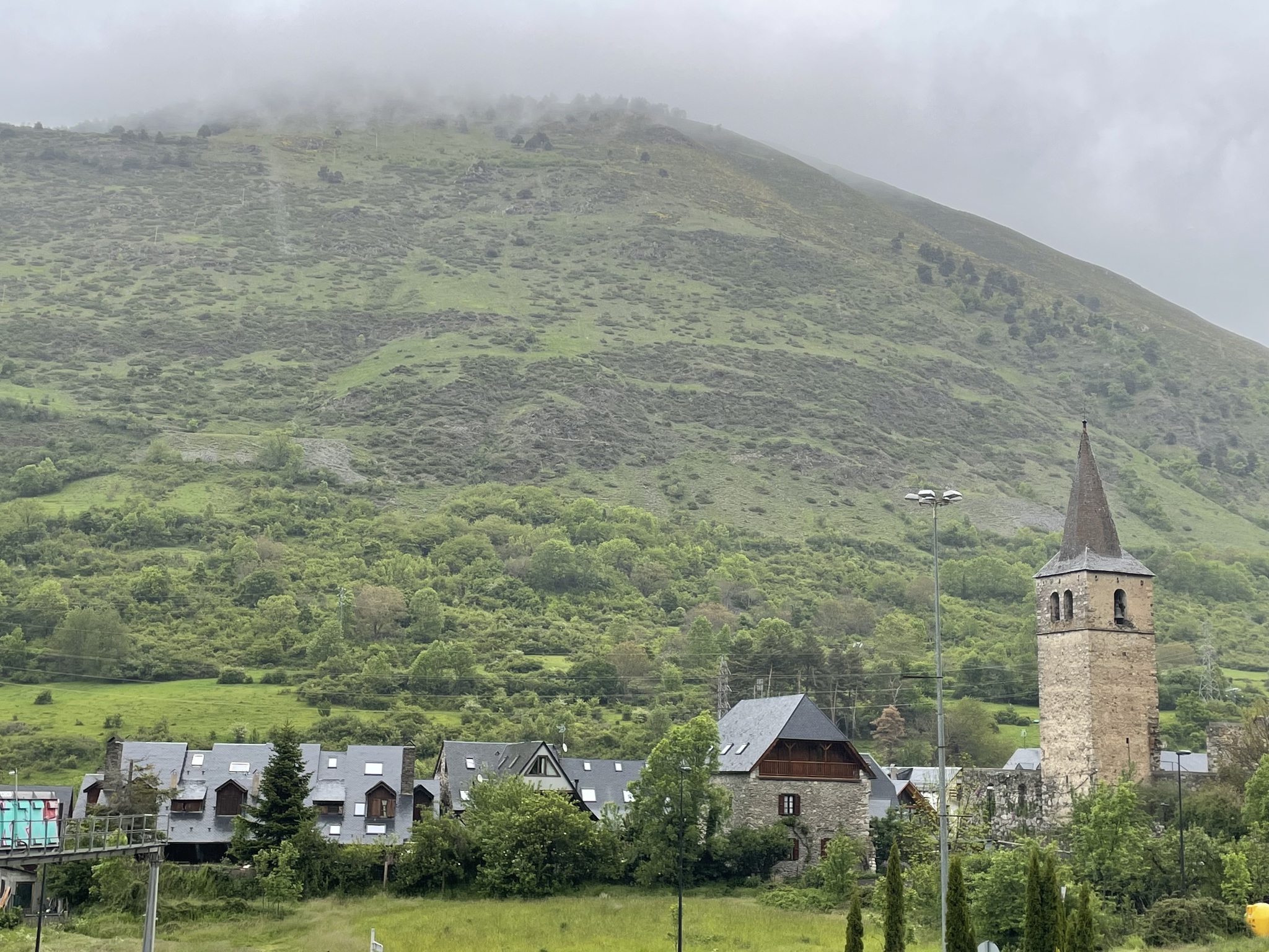 el-pirineo-aran-s-apto-para-todo-el-a-o-casas