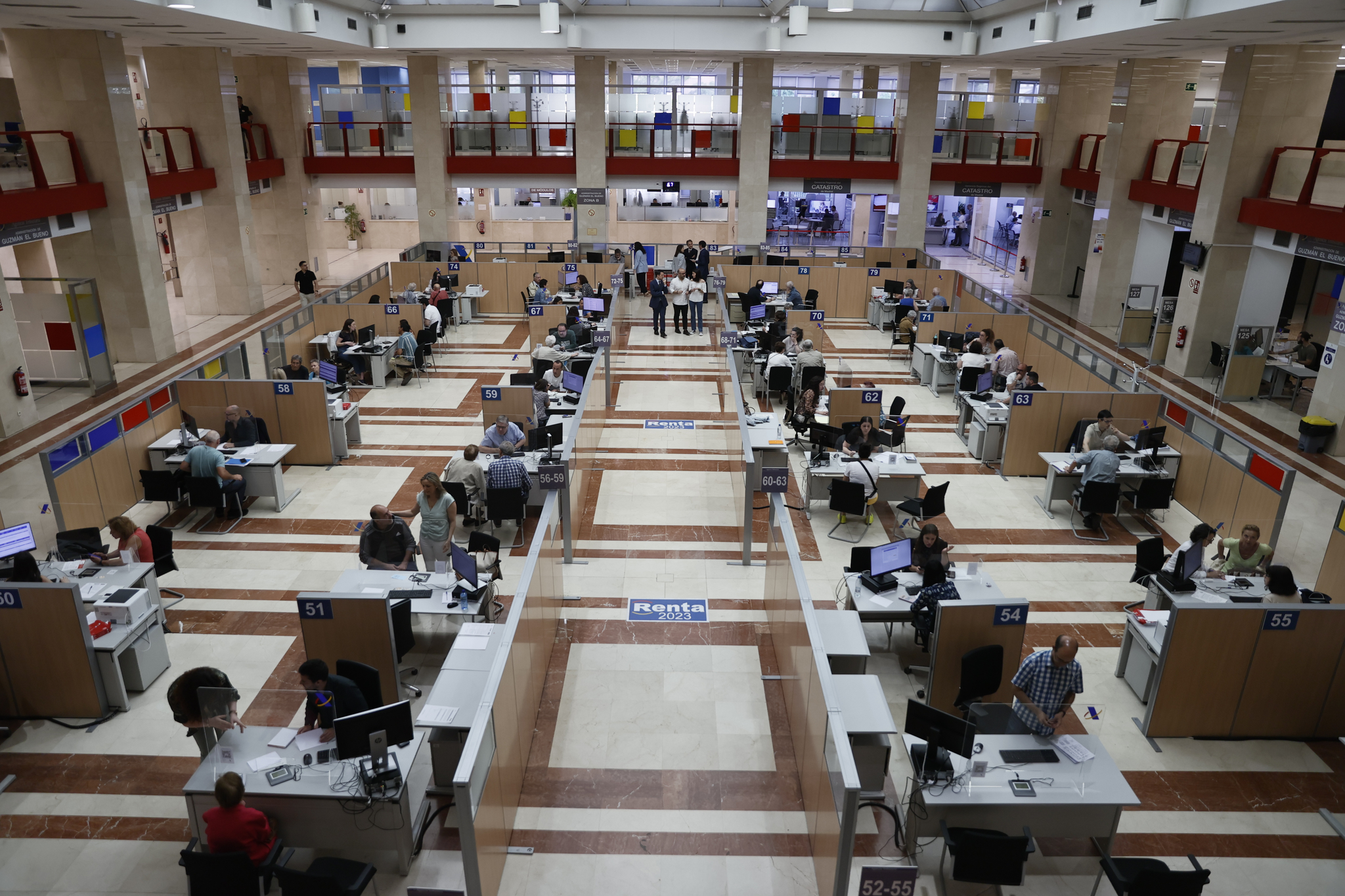 El Gobierno aprobará el martes la subida salarial del 2,5% para los funcionarios