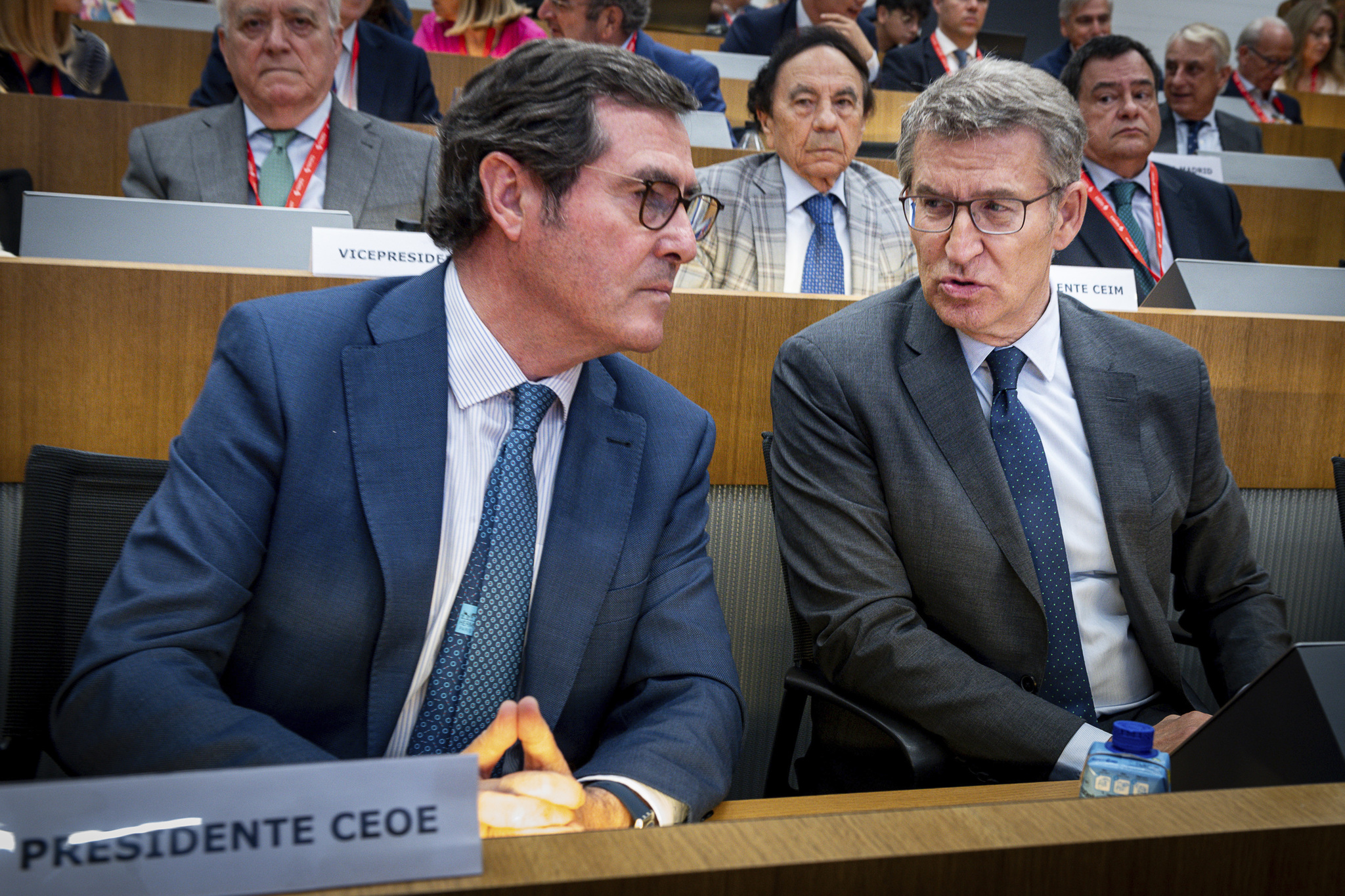CEOE propone elevar las horas extra donde haya mayor absentismo laboral