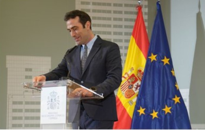 El Gobierno eleva del 2% al 2,4% el crecimiento del PIB previsto para este año